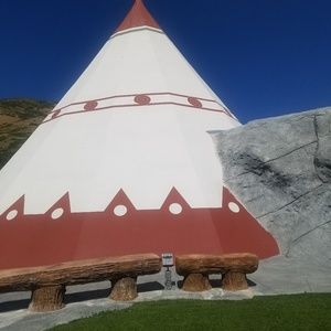 Meet your Posher, Trinity